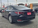 2019 Lexus ES ES300h Sedan for sale, Japanese used car export - photo 10 of 62 | GULJI TRADERS