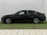 2019 Lexus ES ES300h Sedan for sale, Japanese used car export - photo 17 of 20 | GULJI TRADERS