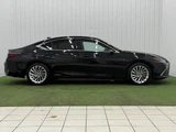 2019 Lexus ES ES300h Sedan for sale, Japanese used car export - photo 18 of 20 | GULJI TRADERS