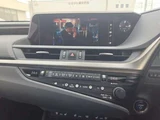 2019 Lexus ES 300h Sedan for sale, Japanese used car export - photo 16 of 22 | GULJI TRADERS