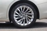 2019 Lexus ES ES300h VersionL Sedan for sale, Japanese used car export - photo 18 of 30 | GULJI TRADERS