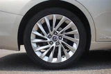 2019 Lexus ES ES300h VersionL Sedan for sale, Japanese used car export - photo 19 of 30 | GULJI TRADERS