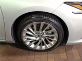 2020 Lexus ES ES300h Sedan for sale, Japanese used car export - photo 10 of 79 | GULJI TRADERS