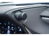 2020 Lexus ES 300h F Sport Sedan for sale, Japanese used car export - photo 32 of 80 | GULJI TRADERS