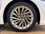 2020 Lexus ES ES300h Sedan for sale, Japanese used car export - photo 13 of 50 | GULJI TRADERS