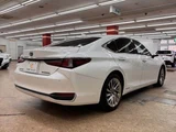 2020 Lexus ES ES300h Sedan for sale, Japanese used car export - photo 18 of 50 | GULJI TRADERS