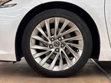 2020 Lexus ES ES300h Sedan for sale, Japanese used car export - photo 27 of 50 | GULJI TRADERS