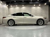 2020 Lexus ES 300h Sedan for sale, Japanese used car export - photo 2 of 69 | GULJI TRADERS