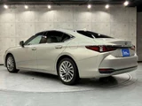 2020 Lexus ES 300h Sedan for sale, Japanese used car export - photo 8 of 69 | GULJI TRADERS