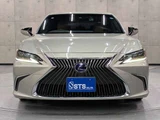 2020 Lexus ES 300h Sedan for sale, Japanese used car export - photo 10 of 69 | GULJI TRADERS