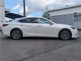 2020 Lexus ES ES300h Sedan for sale, Japanese used car export - photo 8 of 60 | GULJI TRADERS