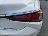2020 Lexus ES ES300h Sedan for sale, Japanese used car export - photo 22 of 60 | GULJI TRADERS