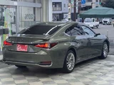 2020 Lexus ES 300h Sedan for sale, Japanese used car export - photo 9 of 80 | GULJI TRADERS