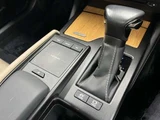 2020 Lexus ES 300h Sedan for sale, Japanese used car export - photo 35 of 80 | GULJI TRADERS