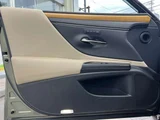 2020 Lexus ES 300h Sedan for sale, Japanese used car export - photo 77 of 80 | GULJI TRADERS