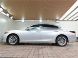 2020 Lexus ES ES300h Sedan for sale, Japanese used car export - photo 9 of 78 | GULJI TRADERS