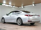 2020 Lexus ES ES300h Sedan for sale, Japanese used car export - photo 30 of 78 | GULJI TRADERS