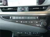 2020 Lexus ES ES300h Sedan for sale, Japanese used car export - photo 46 of 78 | GULJI TRADERS