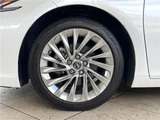 2020 Lexus ES ES300h Sedan for sale, Japanese used car export - photo 19 of 30 | GULJI TRADERS