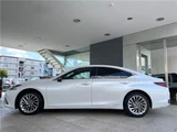 2020 Lexus ES ES300h Sedan for sale, Japanese used car export - photo 23 of 30 | GULJI TRADERS
