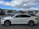 2020 Lexus ES 300h Sedan for sale, Japanese used car export - photo 18 of 24 | GULJI TRADERS