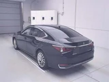 2020 Lexus ES Ver.L Sedan for sale, Japanese used car export - photo 2 of 12 | GULJI TRADERS