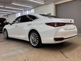 2021 Lexus ES ES300h Sedan for sale, Japanese used car export - photo 19 of 50 | GULJI TRADERS