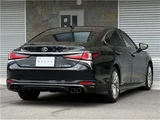 2022 Lexus ES ES300h Sedan for sale, Japanese used car export - photo 11 of 77 | GULJI TRADERS