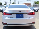2022 Lexus ES 300h Sedan for sale, Japanese used car export - photo 47 of 79 | GULJI TRADERS