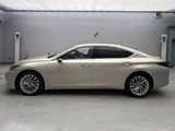 2022 Lexus ES ES300h Sedan for sale, Japanese used car export - photo 5 of 14 | GULJI TRADERS