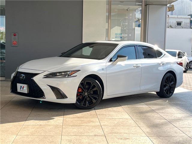 2023 Lexus ES ES300h F Sport - photo 1 2023 Lexus ES ES300h F Sport Sedan for sale, Japanese used car export - photo 1 of 30 | GULJI TRADERS