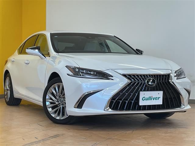 2023 Lexus ES 300h - photo 1 2023 Lexus ES 300h Sedan for sale, Japanese used car export - photo 1 of 24 | GULJI TRADERS