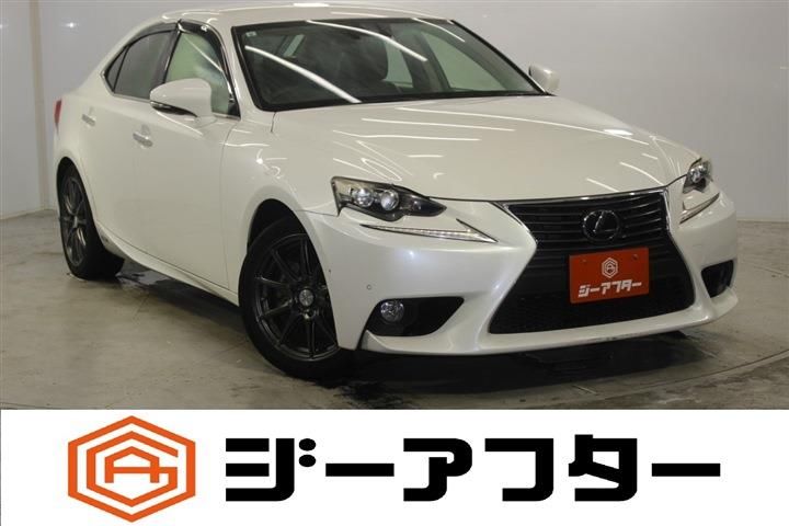 2013 Lexus IS 300 versionL - photo 1 2013 Lexus IS 300 versionL Sedan for sale, Japanese used car export - photo 1 of 30 | GULJI TRADERS