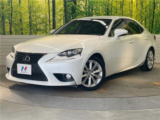 2014 Lexus IS IS300h - photo 1 2014 Lexus IS IS300h Sedan for sale, Japanese used car export - photo 1 of 30 | GULJI TRADERS