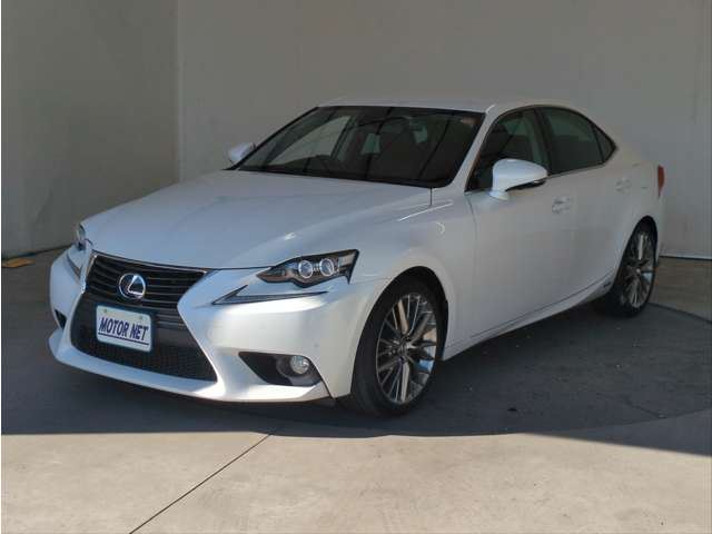 2014 Lexus IS 300h Sedan for sale, Japanese used car export | GULJI TRADERS