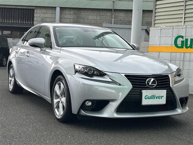 2014 Lexus IS 300h Sedan for sale, Japanese used car export | GULJI TRADERS