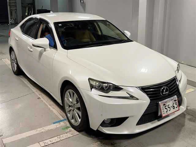 2014 Lexus IS 4WD Ver.L Sedan for sale, Japanese used car export - photo 1 of 9 | GULJI TRADERS