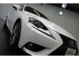 2015 Lexus IS 300h Sedan for sale, Japanese used car export - photo 18 of 69 | GULJI TRADERS