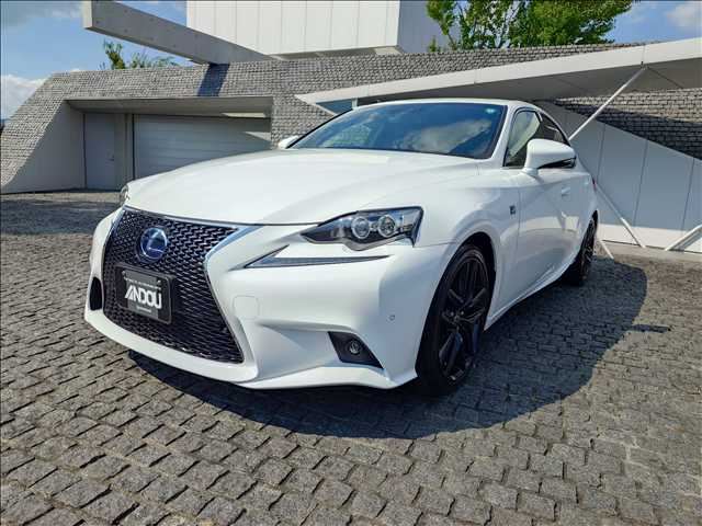 2015 Lexus IS IS300h F SPORT - photo 1 2015 Lexus IS IS300h F SPORT Sedan for sale, Japanese used car export - photo 1 of 20 | GULJI TRADERS