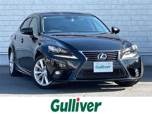 2015 Lexus IS 300h Sedan for sale, Japanese used car export | GULJI TRADERS