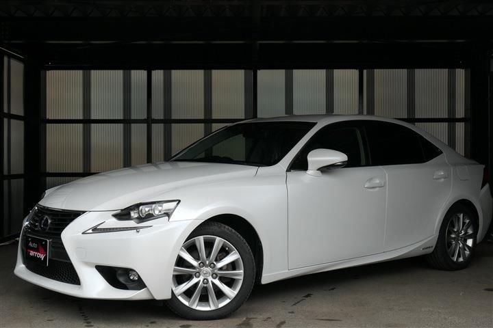 2015 Lexus IS 300AWD - photo 1 2015 Lexus IS 300AWD Sedan for sale, Japanese used car export - photo 1 of 30 | GULJI TRADERS
