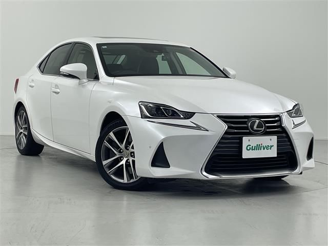 2016 Lexus IS 200t - photo 1 2016 Lexus IS 200t Sedan for sale, Japanese used car export - photo 1 of 21 | GULJI TRADERS