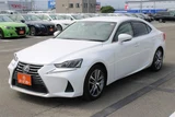 2016 Lexus IS 300h Sedan for sale, Japanese used car export - photo 15 of 30 | GULJI TRADERS