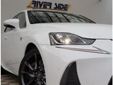 2017 Lexus IS 200t F Sport Sedan for sale, Japanese used car export - photo 29 of 39 | GULJI TRADERS