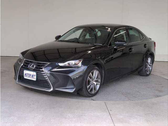 2017 Lexus IS 200t Sedan for sale, Japanese used car export | GULJI TRADERS