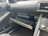 2017 Lexus IS 300h F Sport Sedan for sale, Japanese used car export - photo 19 of 24 | GULJI TRADERS