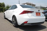 2017 Lexus IS 300h F Sport Sedan for sale, Japanese used car export - photo 16 of 30 | GULJI TRADERS
