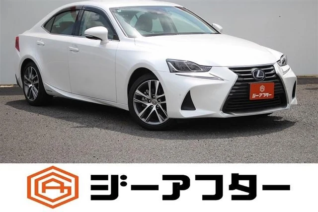 2017 Lexus IS 300h Sedan for sale, Japanese used car export | GULJI TRADERS