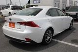 2017 Lexus IS 300h Sedan for sale, Japanese used car export - photo 16 of 30 | GULJI TRADERS
