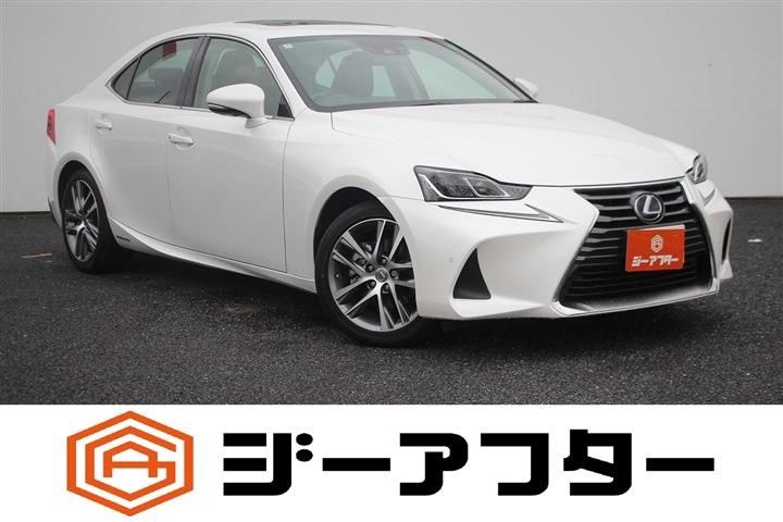 2017 Lexus IS 300h Sedan for sale, Japanese used car export - photo 1 of 30 | GULJI TRADERS